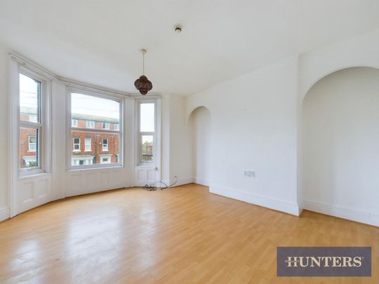 1 bedroom Flat To Let - Photo 1