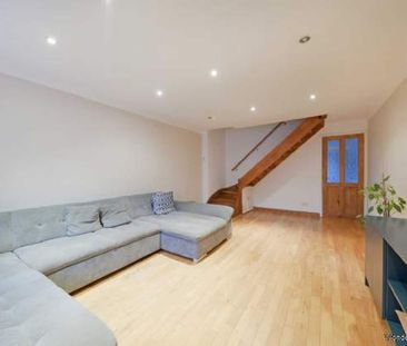 2 bedroom property to rent in Epsom - Photo 6