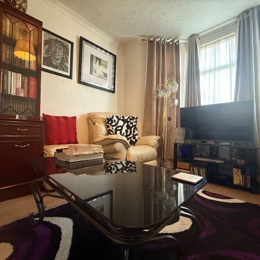Burnaby Road, CV6, Coventry - Photo 1