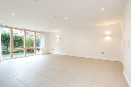 3 bedroom apartment to rent - Photo 2