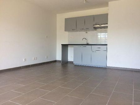 Location appartement Marseille 11ème (13011) - Photo 4