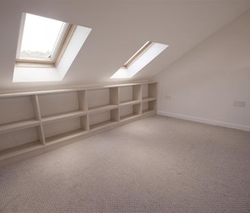 3 Bedroom House - Semi-Detached To Let - Photo 4