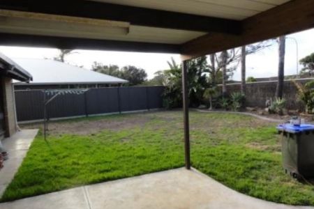 Lovely Three Bedroom home in the hear of Grange! - Photo 5