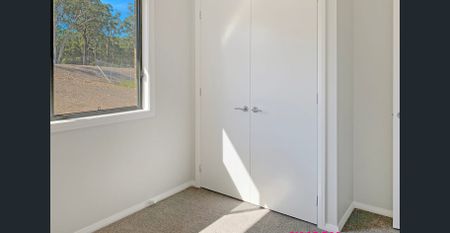 Welcome to your dream home in the sought-after Watagan Park Estate! - Photo 2