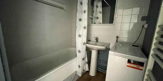 A LOUER : T1 à LILLE • • 920 € - Photo 3