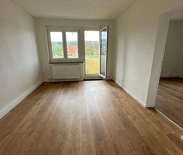 Bezugsfertige 2-Raum-Wohnung mit Balkon im Kranichfeld! - Foto 3