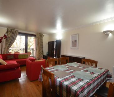 2 bedroom flat to rent - Photo 3