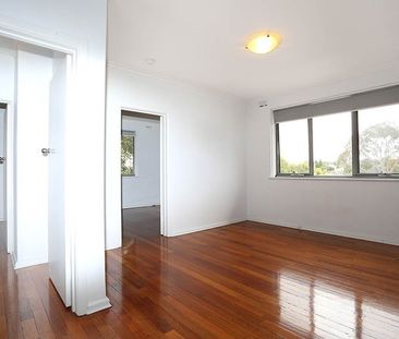 12/20 Fordholm Road, Hawthorn VIC 3122 - Photo 6