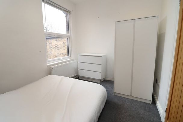 Room in a Shared Flat, Leythe Road, W3 - Photo 1