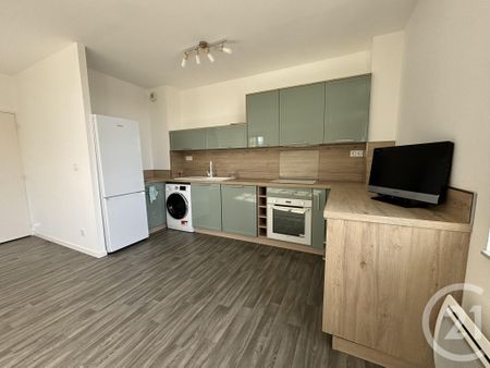 Location Appartement 3 pièces 67m² ORTHEZ 64300 - Photo 3