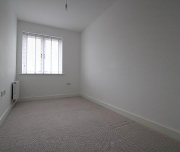 3 bedroom detached house to rent - Photo 3