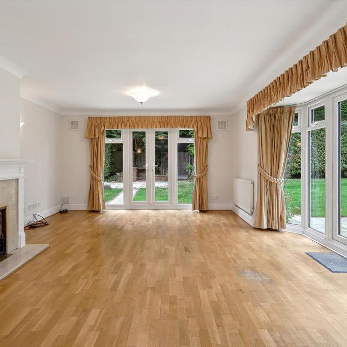 5 bedroom detached house to rent - Photo 1