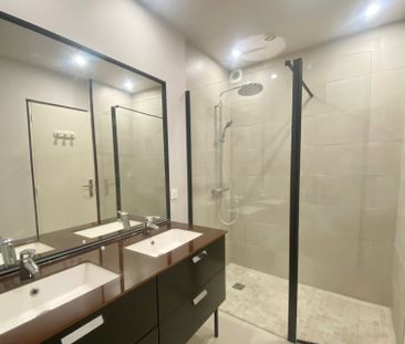 Location Appartement 3 pièces 47m² CASSIS 13260 - Photo 4
