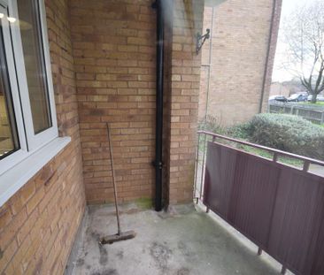 1 bedroom ground floor flat to rent - Photo 5