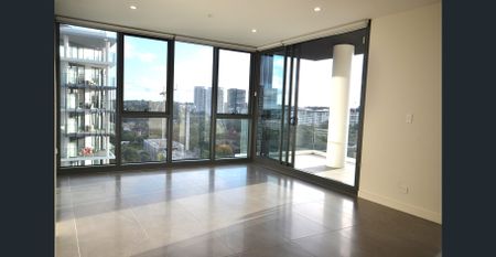 Superb 2 bedroom & study apartment at Prime- ultra convenient location - Photo 5