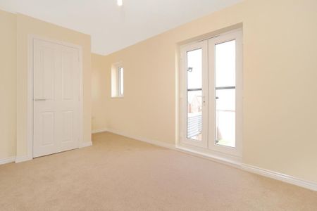 2 bedroom maisonette to rent - Photo 2
