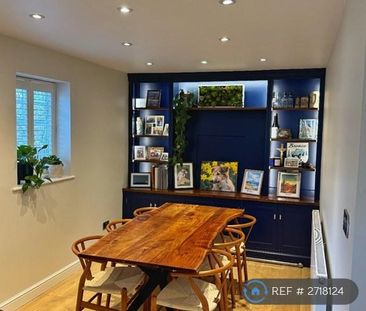 4 bedroom detached house to rent - Photo 5