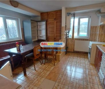 Inchiriere, apartament 3 camere, 90 mp., etaj 1! - Fotografie 2