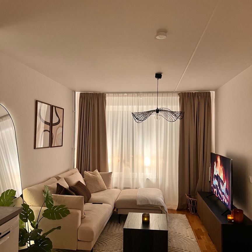 Bromstensvägen, Spånga - Foto 1