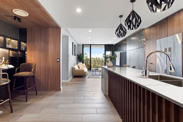 RARE Luxurious Three-Bedroom Apartment Close to Schofields Train Station! - Photo 1