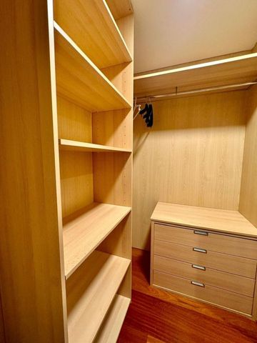 4 room luxury Apartment for rent in Valencia - Photo 5