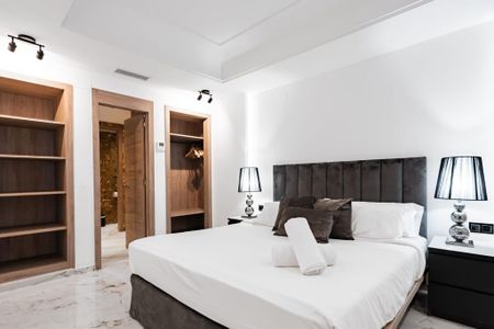4 bedroom luxury Apartment for rent in Puerto Banus, Spain - Photo 2