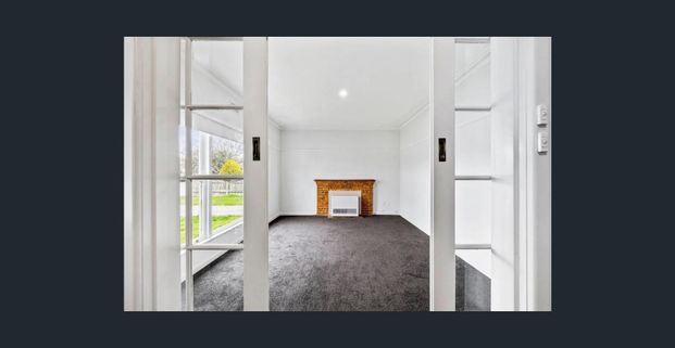 Freshly updated and offering rare 5-bedroom flexibility. - Photo 1