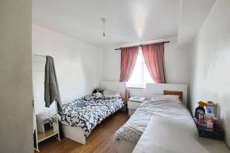 3 bedroom apartment to rent - Photo 3