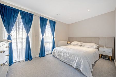 Coombe Road, Kingston upon Thames, Surrey, KT2 - Photo 4