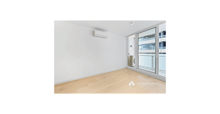 Stylish One-Bedroom Apartment in the Heart of South Yarra - Photo 4