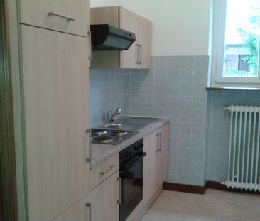 Location Appartement 4 pièces 81m² SARREGUEMINES 57200 - Photo 2