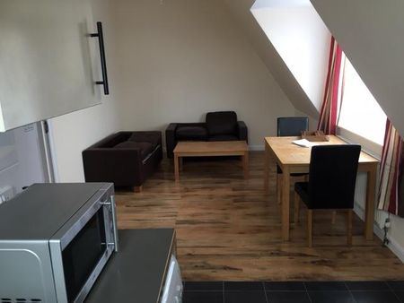 1 bedroom flat to rent - Photo 3