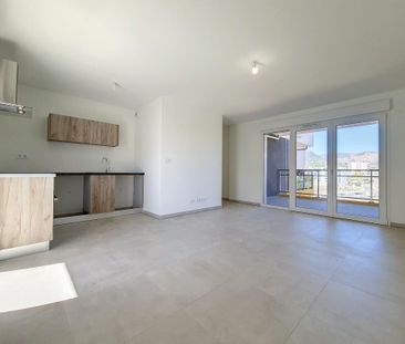 Location Appartement 3 pièces 62m² AJACCIO 20000 - Photo 1