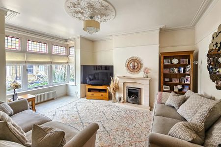 3 bedroom semi-detached house to rent - Photo 2