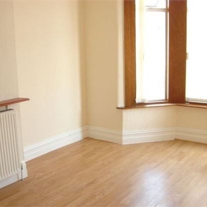 TO LET, 4 BEDROOM HOUSE - Photo 1