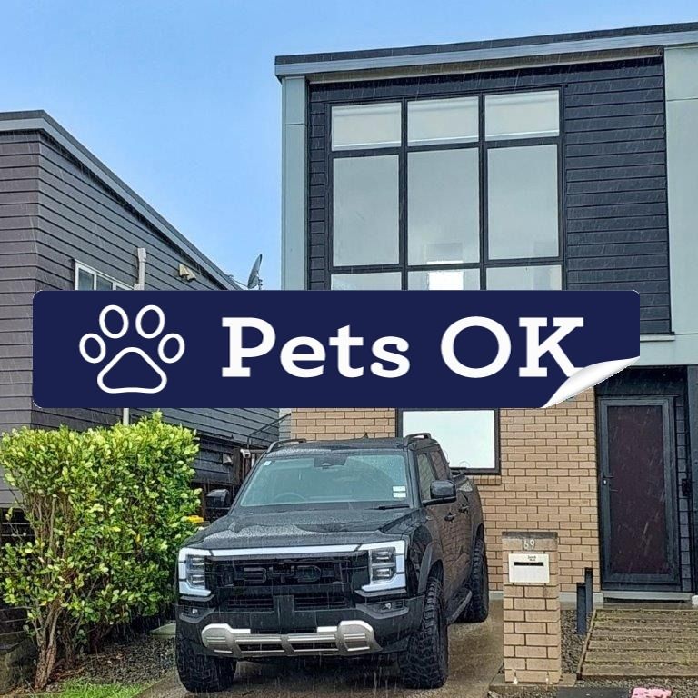 Modern Townhouse in Silverdale - Photo 1