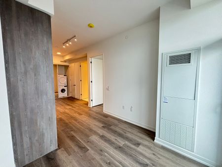 For Lease - 8 Interchange Way Unit# 2708, Vaughan, Ontario - Photo 3