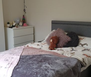 4 bedroom house - Photo 1