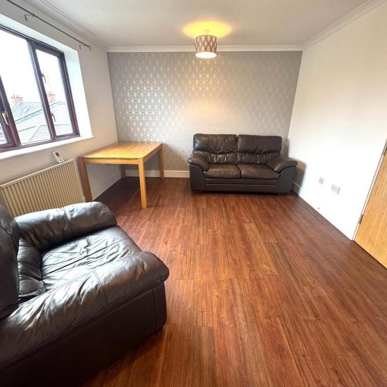 2 bedroom house to rent - Photo 1