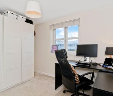 2 Bed Flat, Buckstone, EH10 - Photo 4