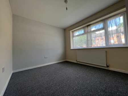 3 Bedroom House - Photo 5