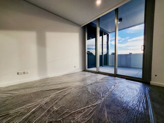 6 Finch Drive, Sydney - Photo 1