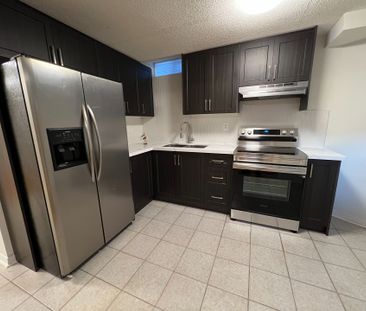 For Lease - 13 Grosbeak Crescent Unit# Basement, Toronto, Ontario - Photo 6