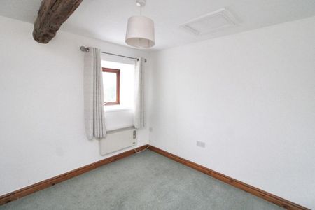 2 bedroom semi-detached house to rent - Photo 3