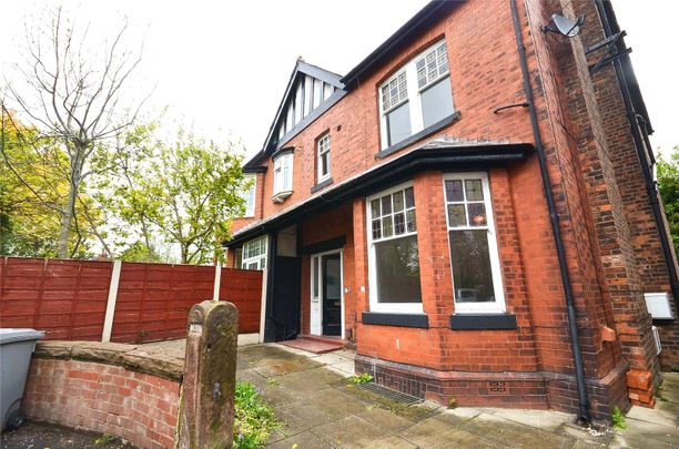 2, 6 Sherwood Avenue, Sale, Manchester, M33 2AJ - Photo 1