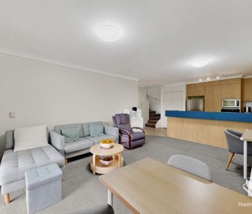 Furnished 2B2B Apartment at heart of Toowong - Photo 5