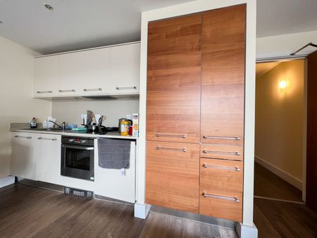 Maia House, Cardiff Bay - Photo 2