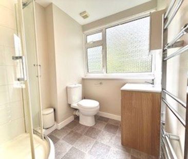 4 bedroom end of terrace house to rent - Photo 6