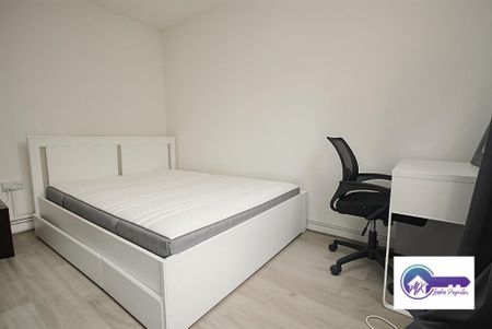 3 Bedroom Flat To Rent - Photo 4