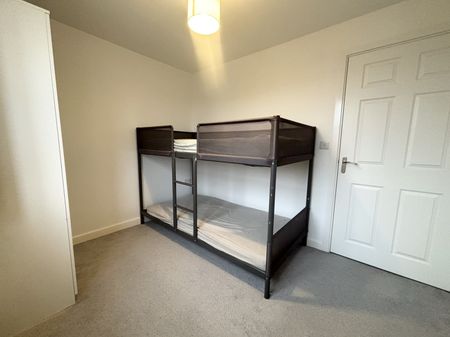 2 bedroom flat to rent - Photo 3